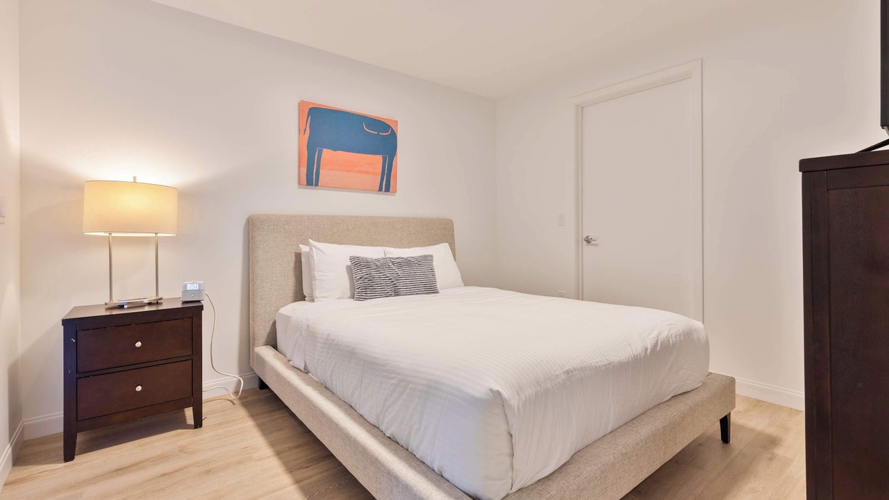 Photo of Bedroom in Fenway–Kenmore