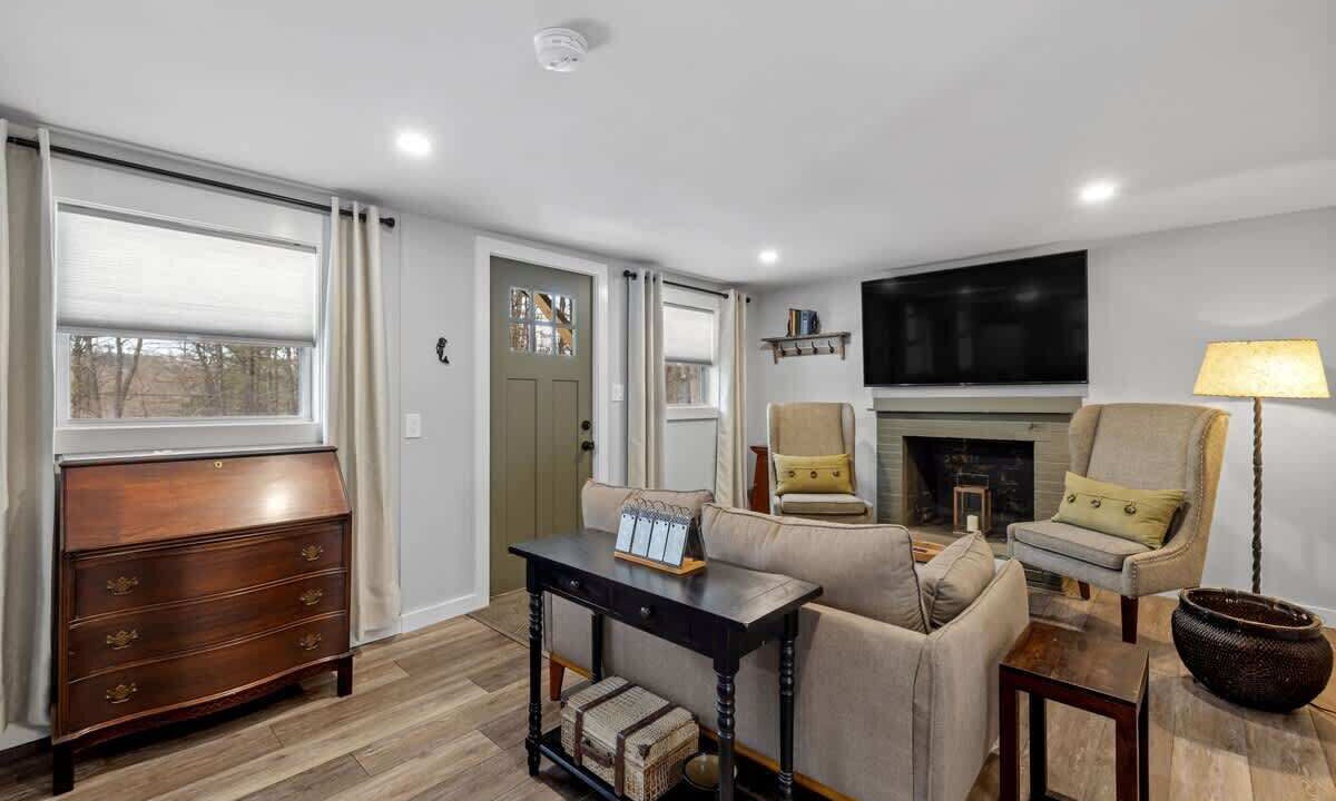 Photo of Livingroom in Bradford