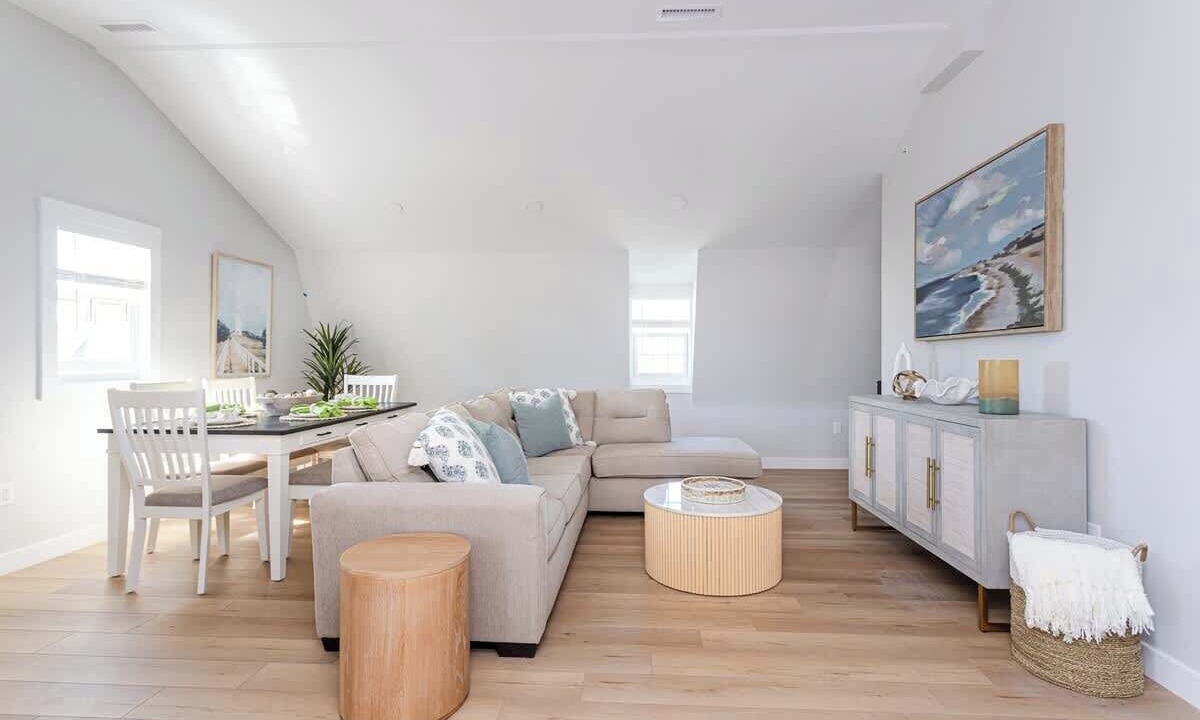 Photo of Livingroom in Yachting Village