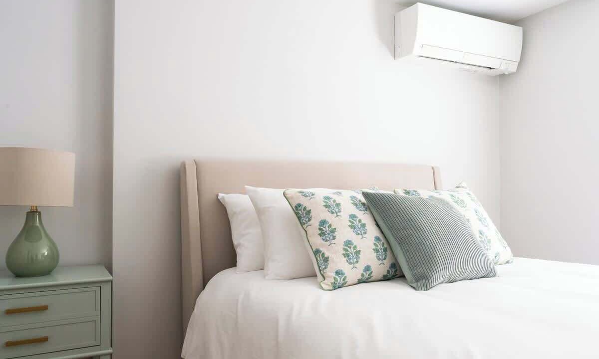 Photo of Bedroom in Yachting Village