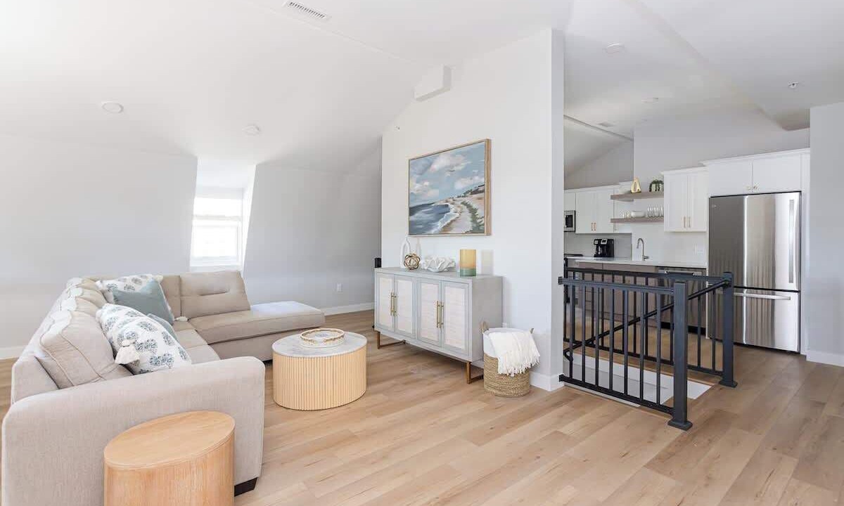 Photo of Livingroom in Yachting Village