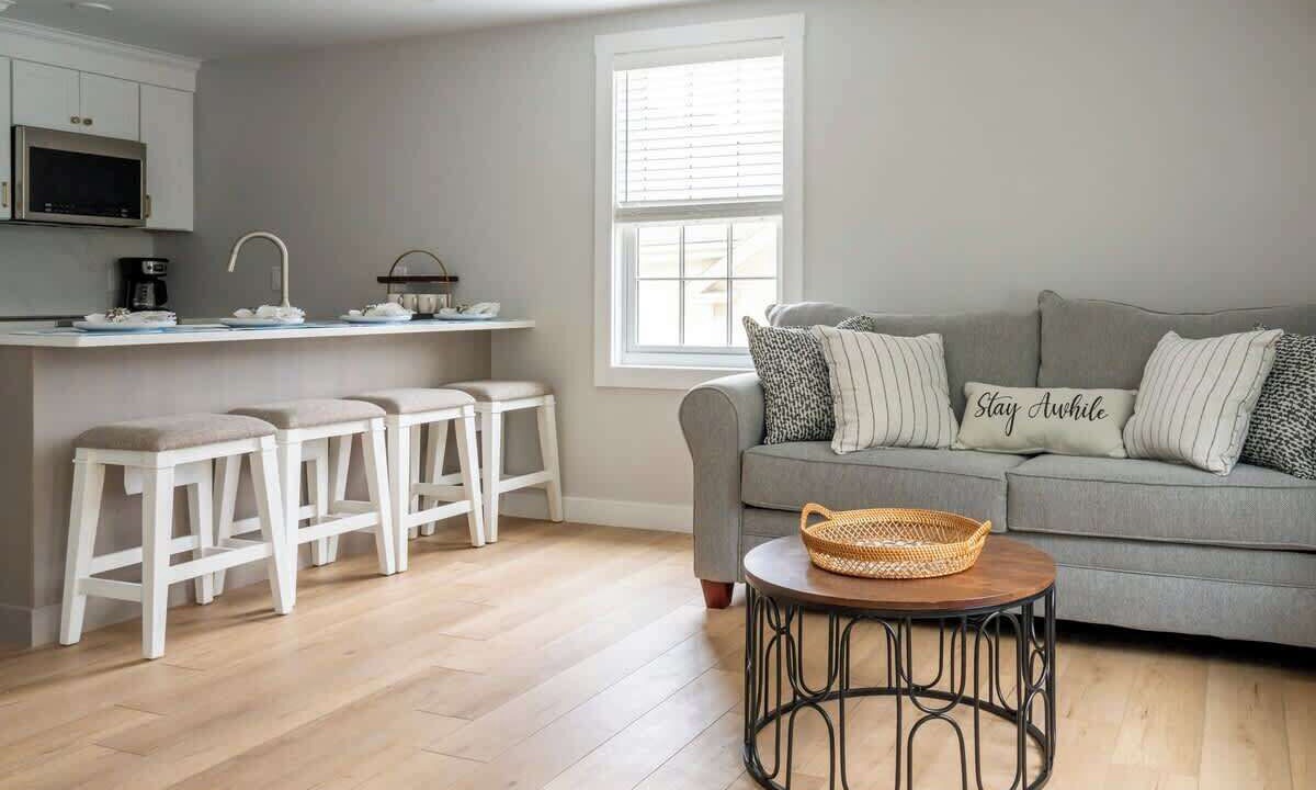 Photo of Livingroom in Yachting Village