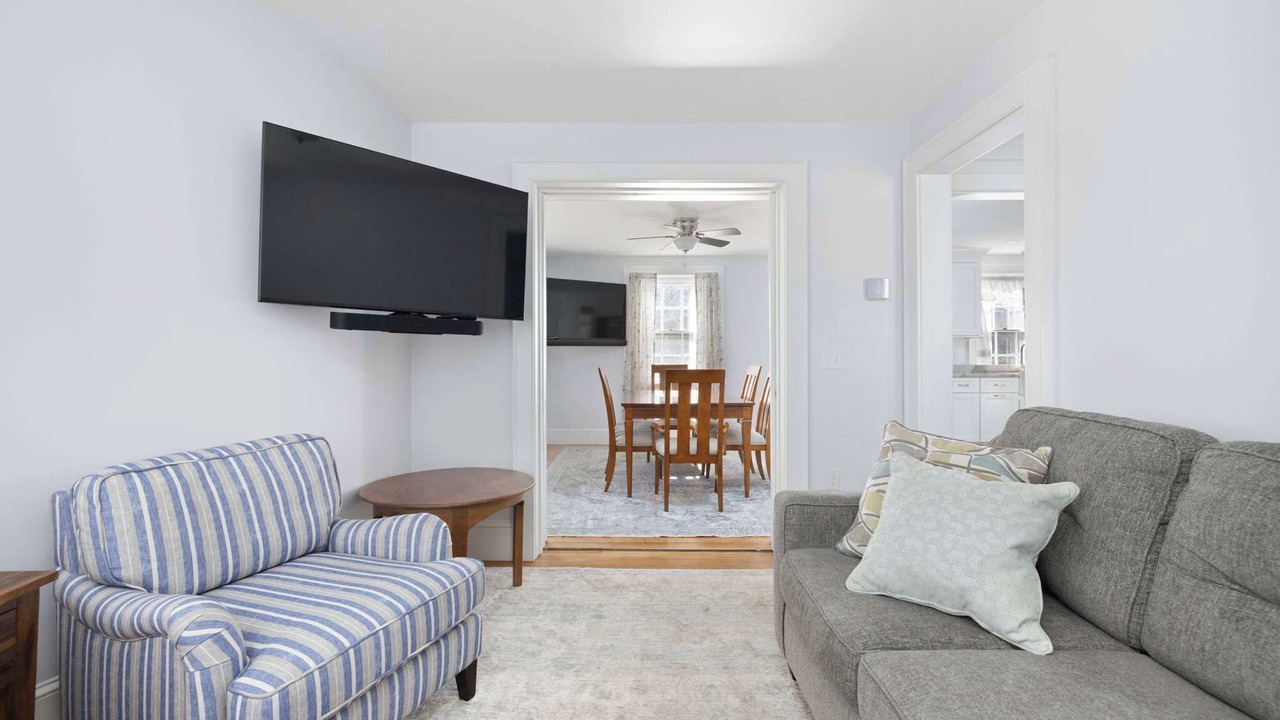 Photo of Livingroom in Ocean Drive