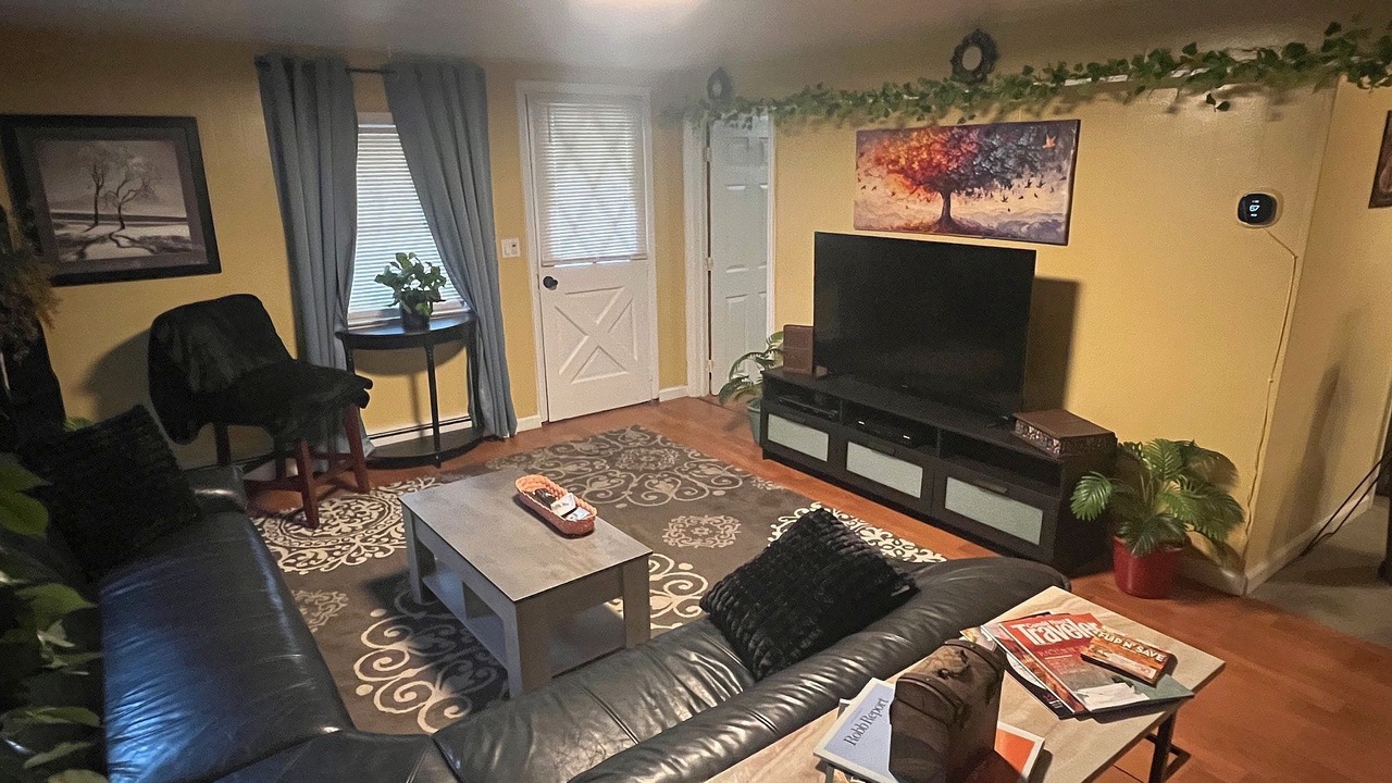Photo of Livingroom in Centerport