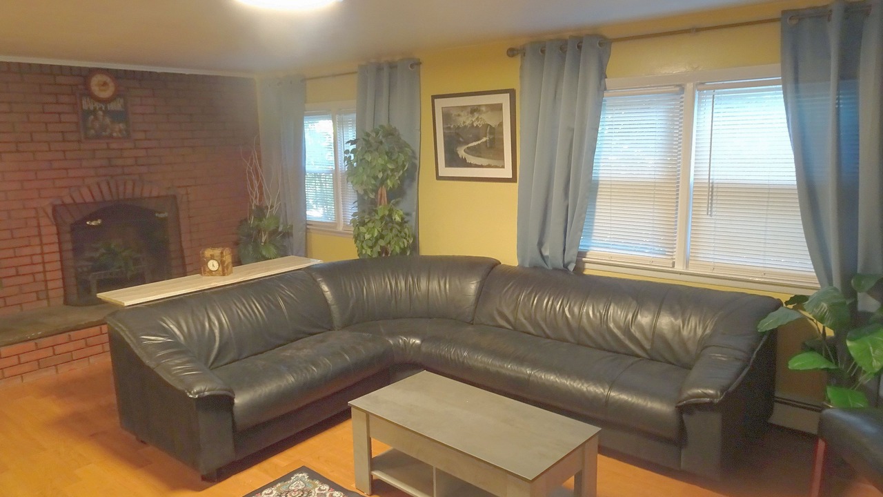 Photo of Livingroom in Centerport