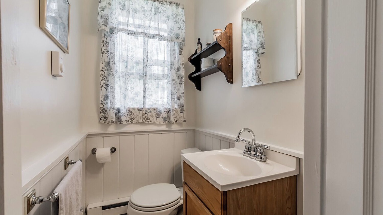 Photo of Bathroom in Ocean Park