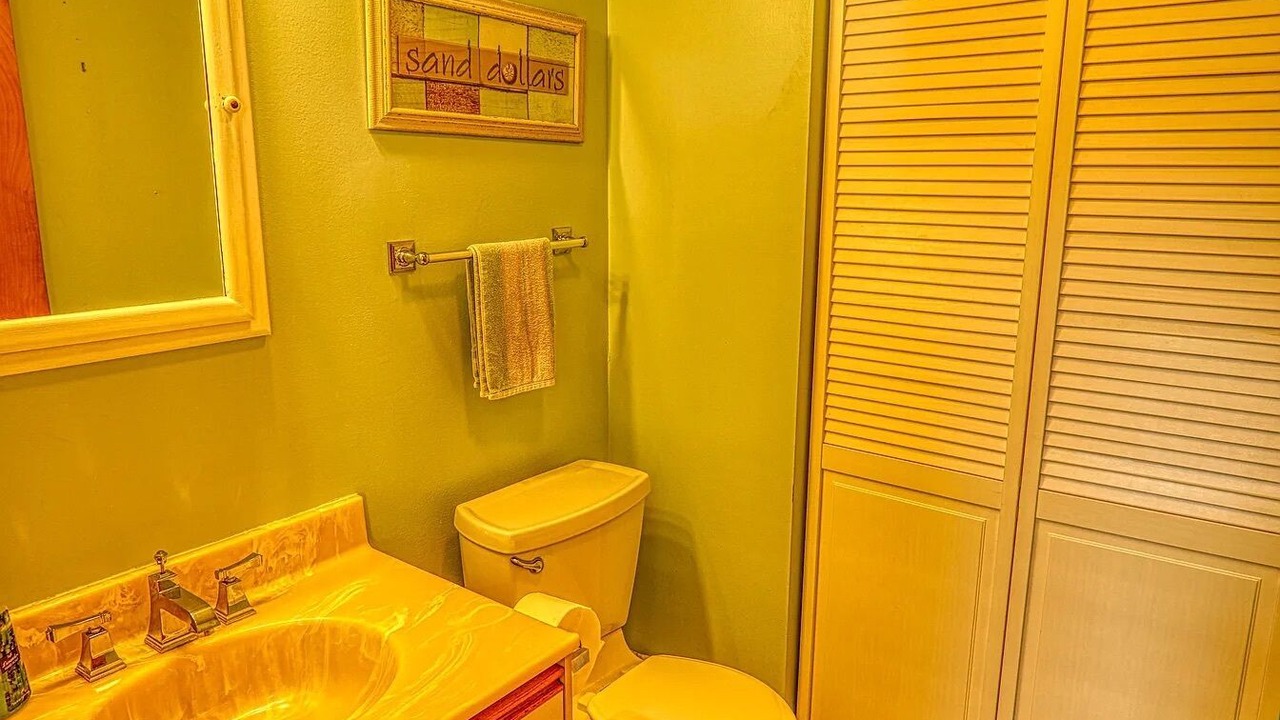 Photo of Bathroom in Ocean Park