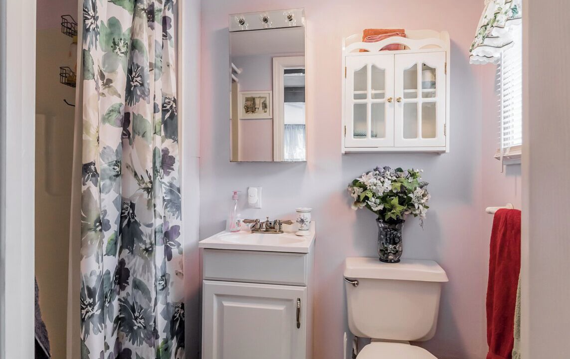 Photo of Bathroom in Ocean Park