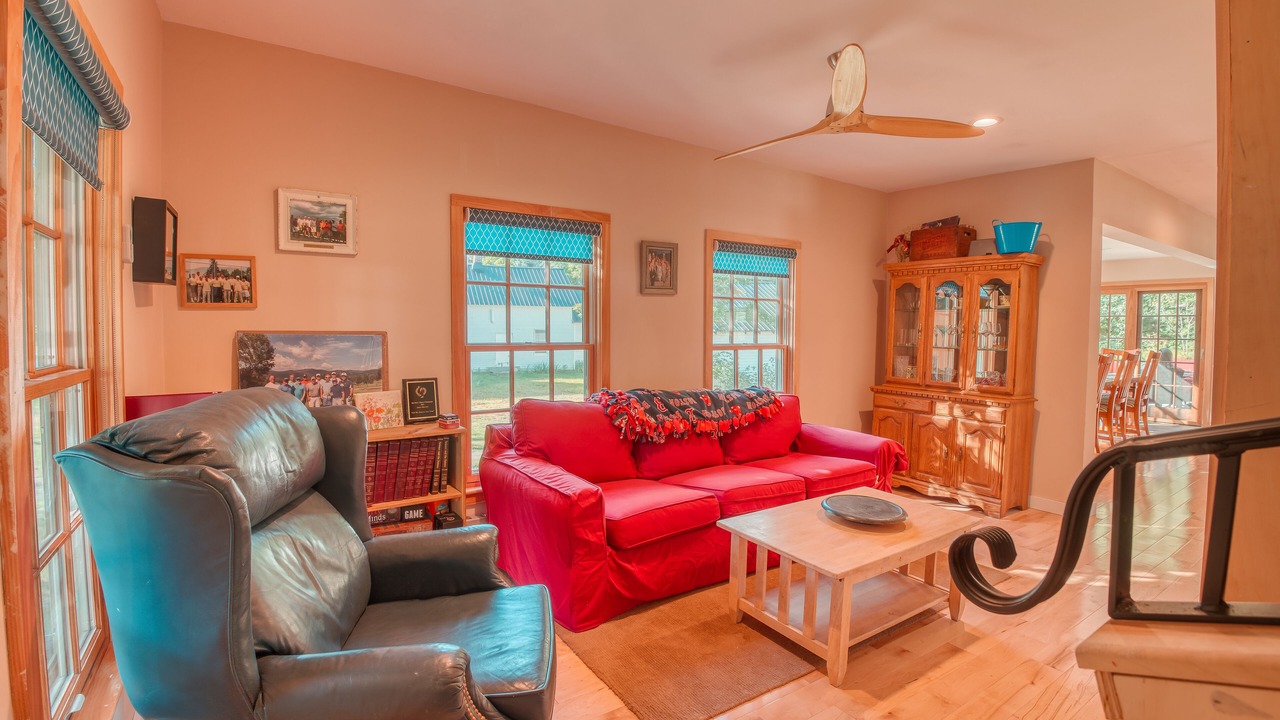Photo of Livingroom in Bartlett