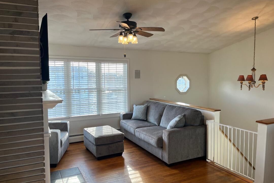 Photo of Livingroom in Narragansett