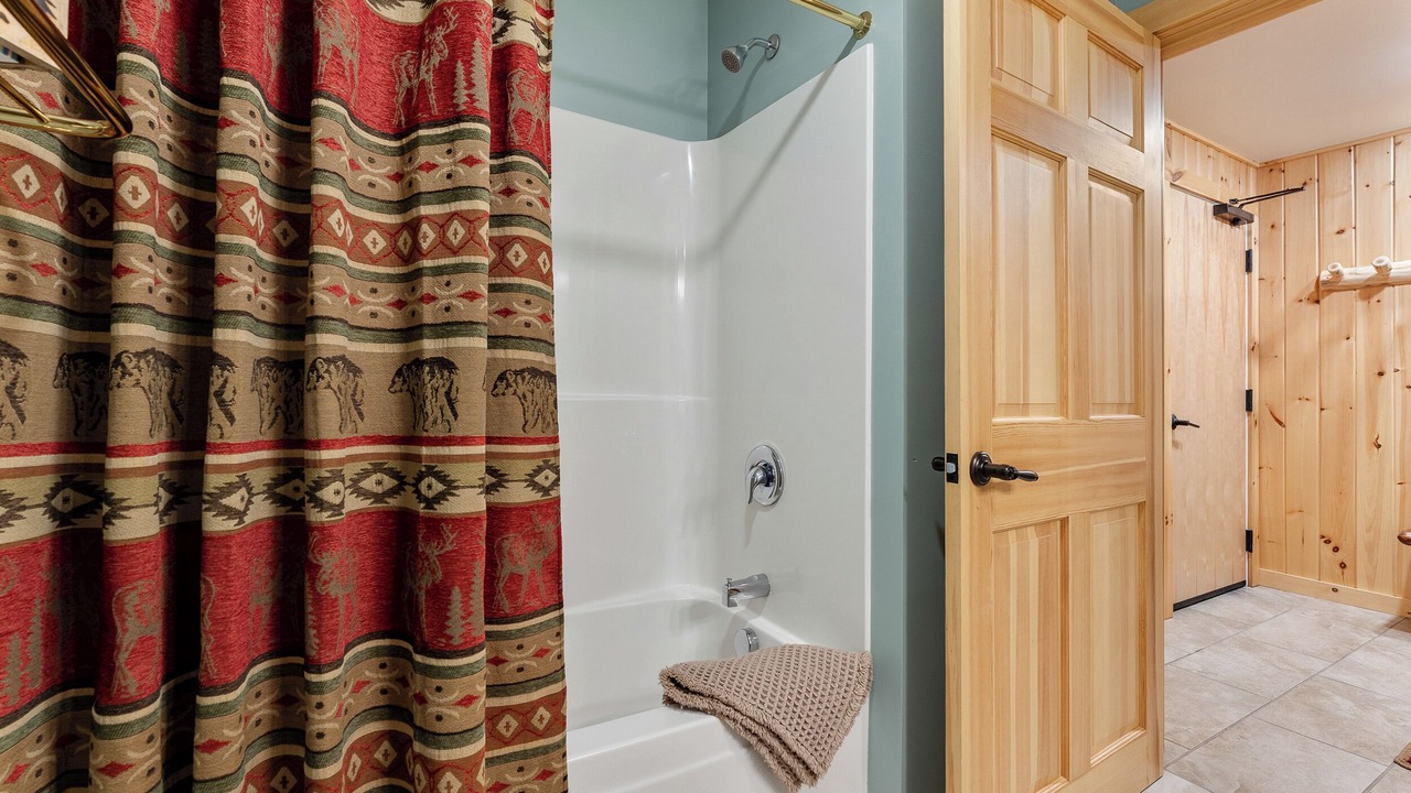 Photo of Bathroom in Warren