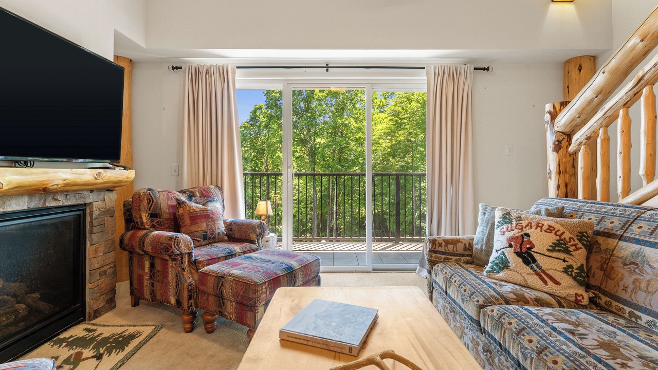 Photo of Livingroom in Warren