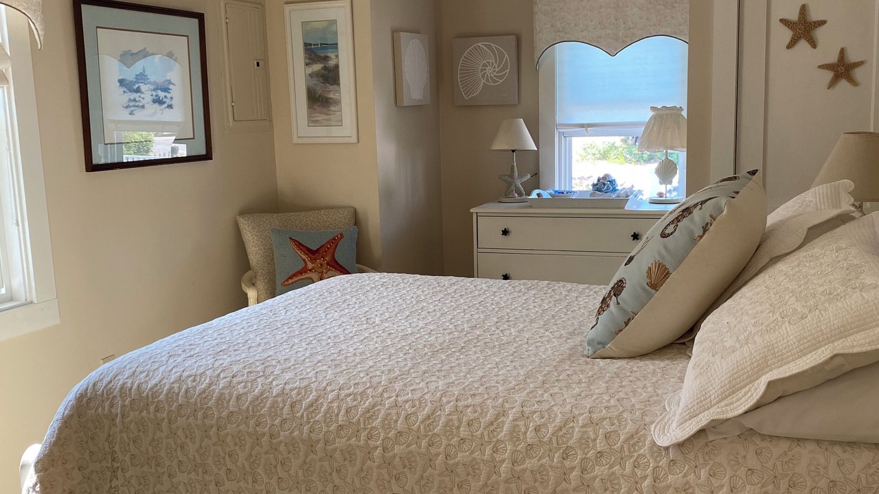 Photo of Bedroom in Humarock