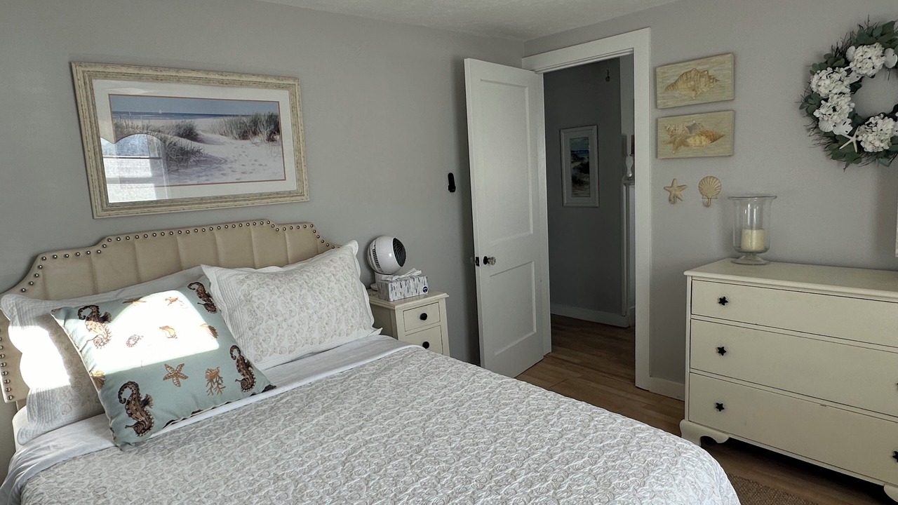 Photo of Bedroom in Humarock