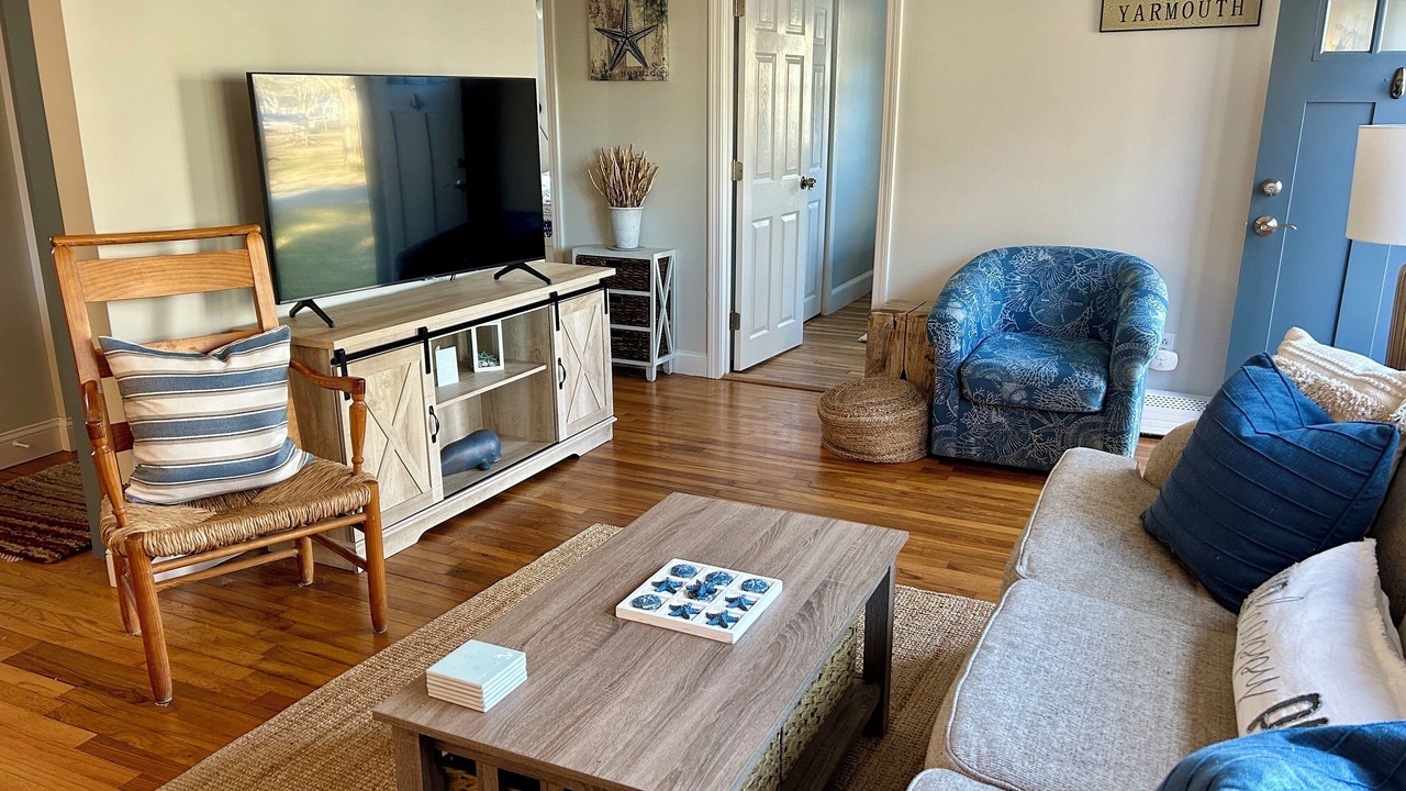 Photo of Livingroom in South Yarmouth
