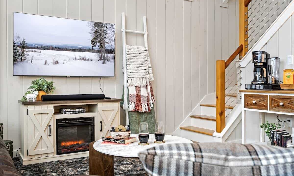 Photo of Livingroom in Rangeley