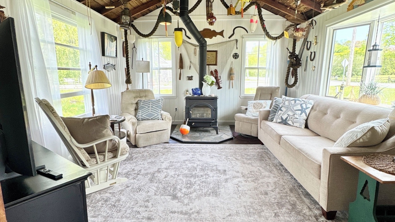 Photo of Livingroom in North Truro