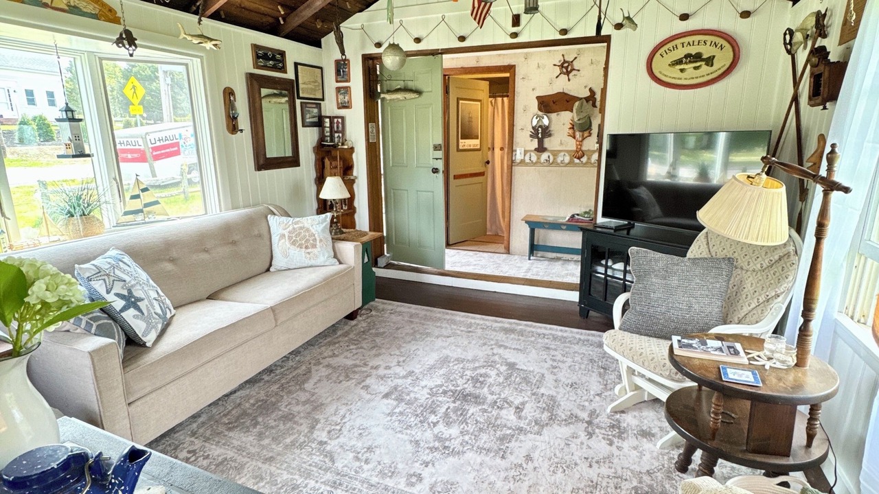 Photo of Livingroom in North Truro