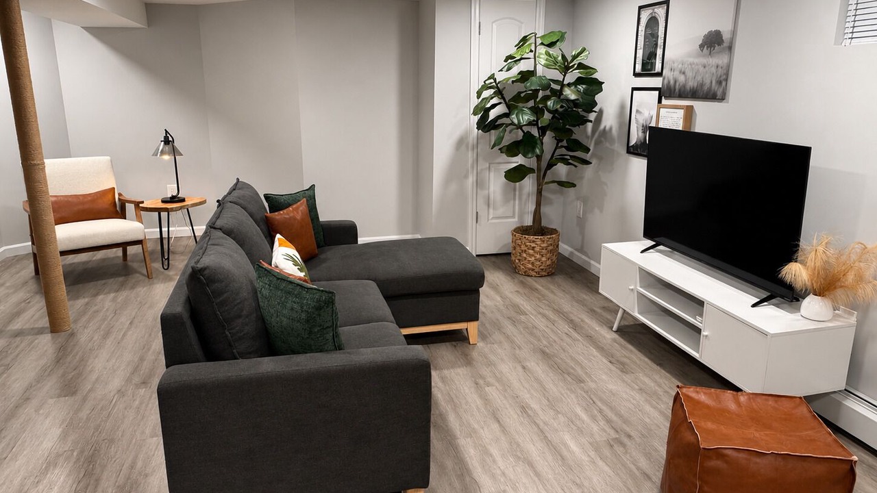 Photo of Livingroom in Elmont