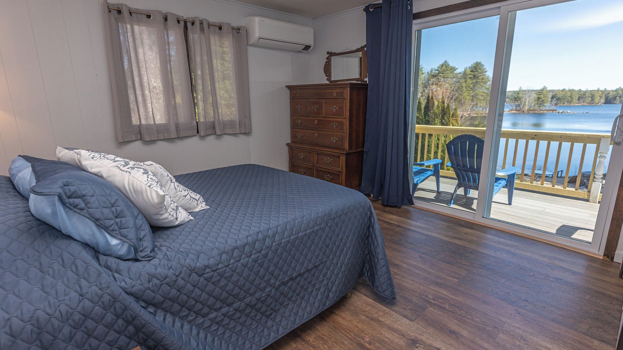 Photo of Bedroom in Raymond