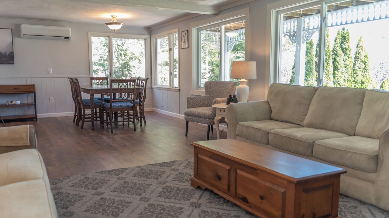 Photo of Livingroom in Raymond