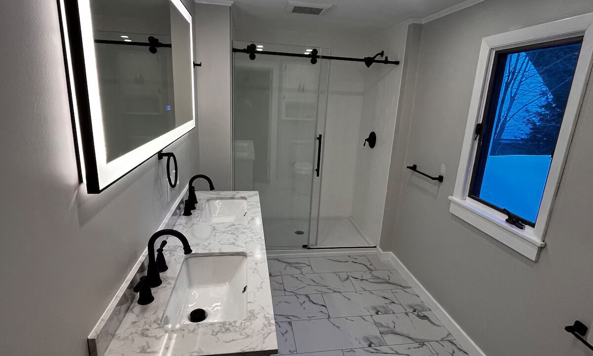 Photo of Bathroom in Raymond