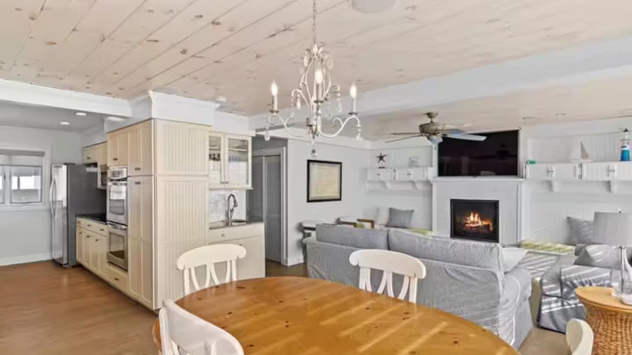 Photo of Others in Niantic