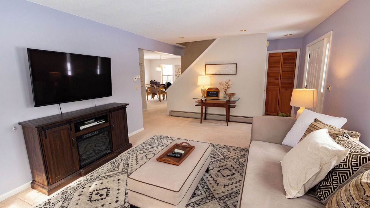 Photo of Livingroom in Lee