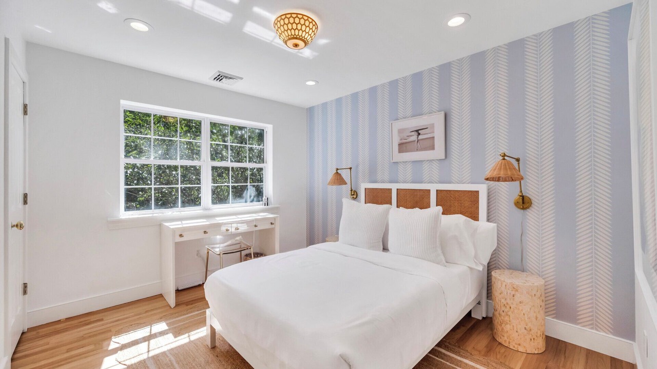 Photo of Bedroom in Northwest Harbor