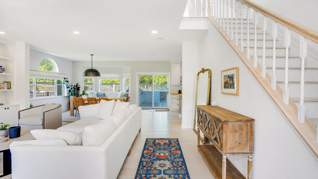 Photo of Livingroom in Shinnecock Hills