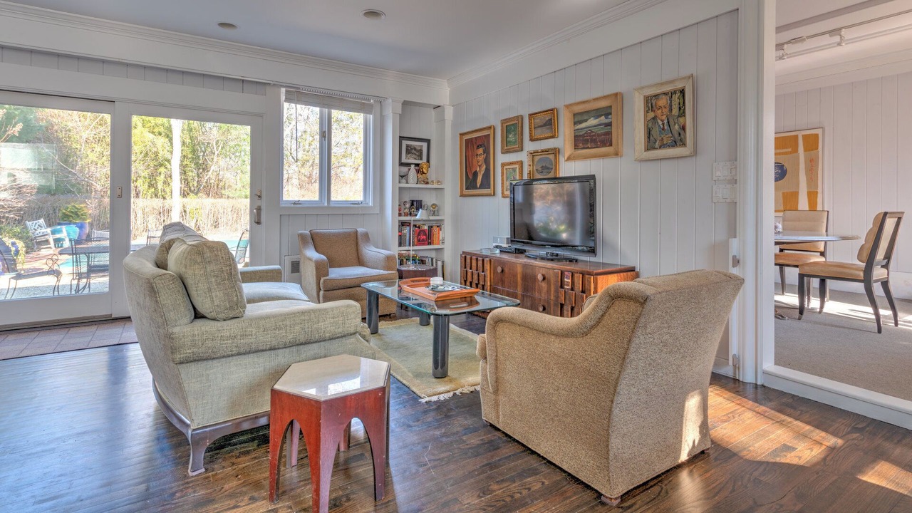 Photo of Livingroom in Bridgehampton