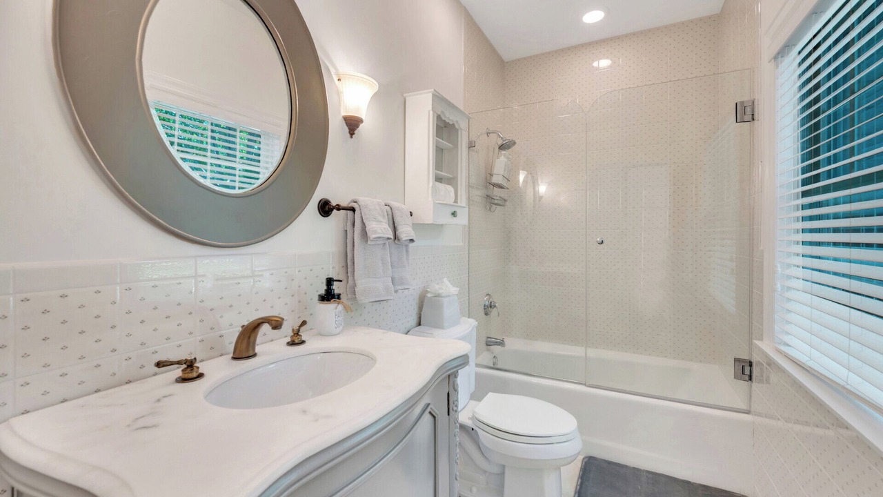 Photo of Bathroom in East Hampton