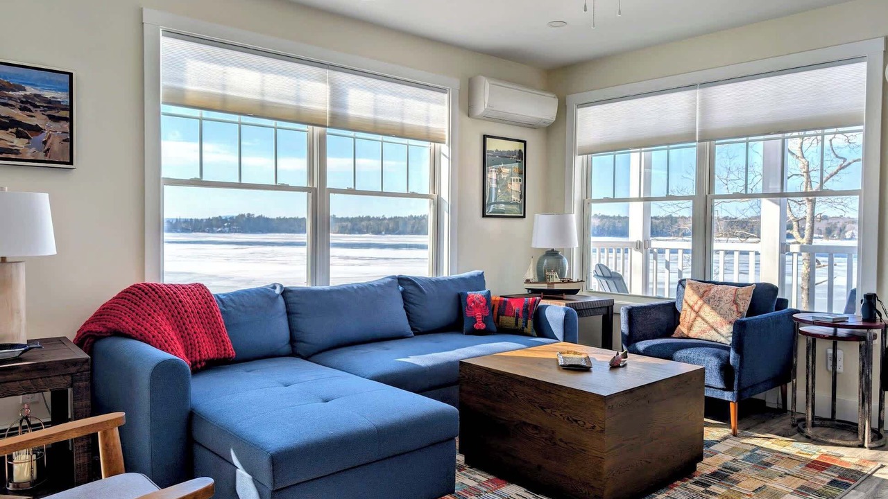 Photo of Livingroom in Ellsworth