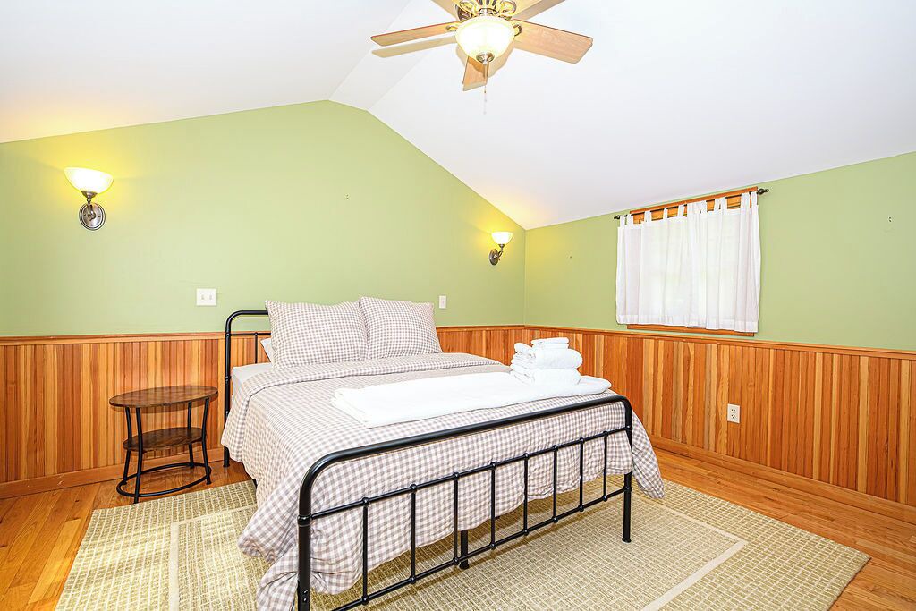 Photo of Bedroom in Newbury