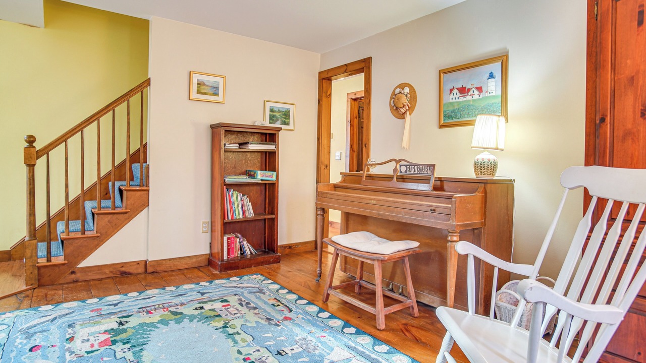 Photo of Bedroom in Cotuit