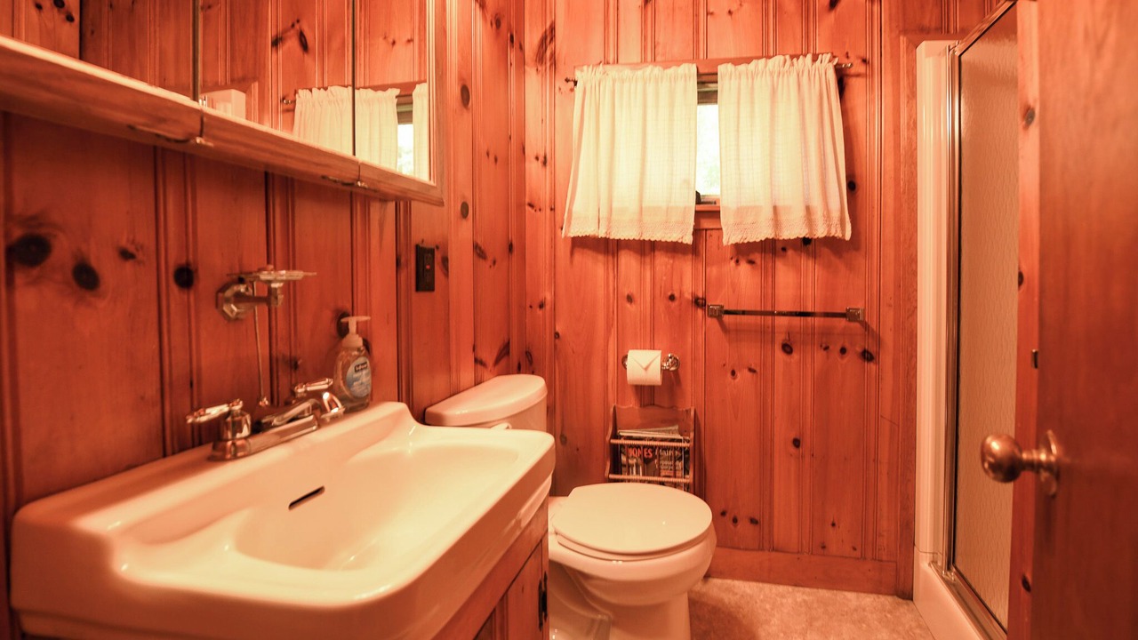 Photo of Bathroom in Naples