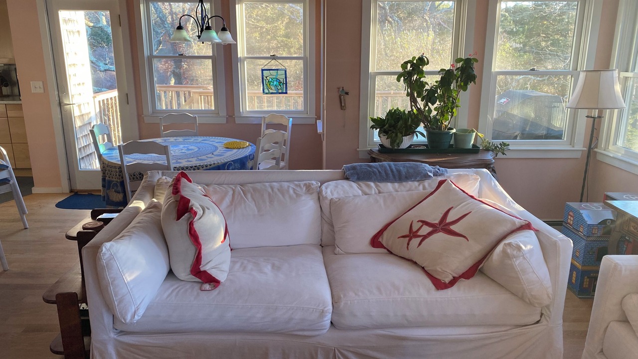 Photo of Livingroom in Eastham