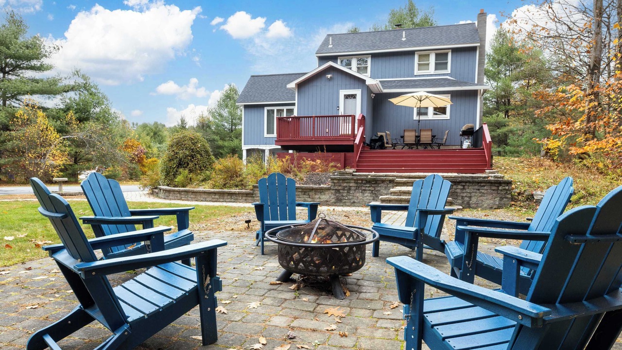 Photo of Patio Balcony in Lake Luzerne-Hadley