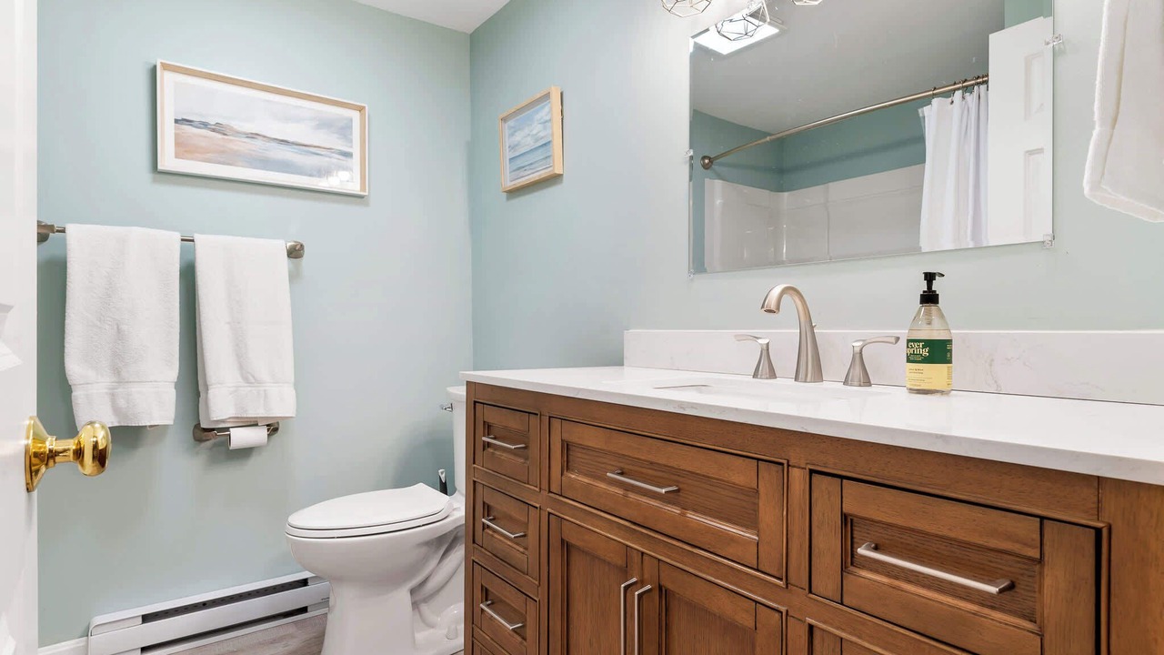 Photo of Bathroom in Wells Beach