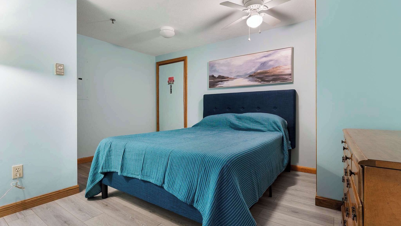 Photo of Bedroom in Wells Beach