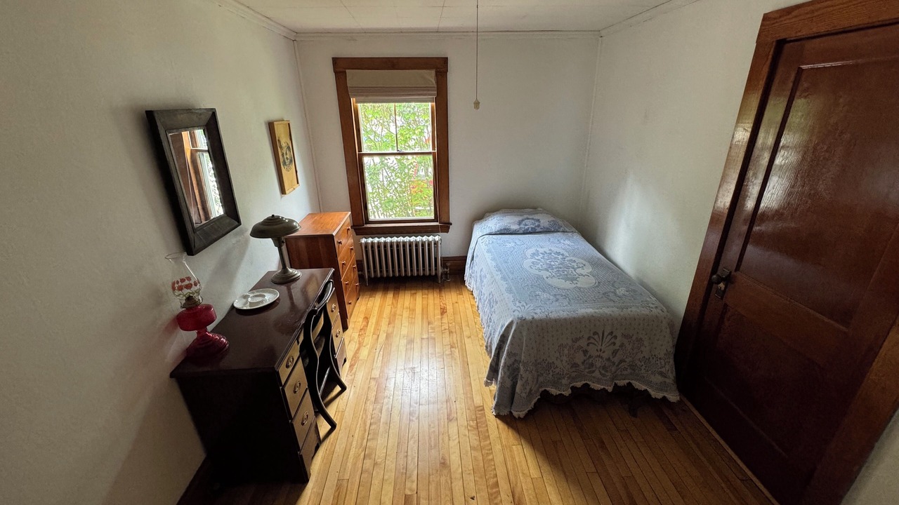 Photo of Bedroom in Auburn
