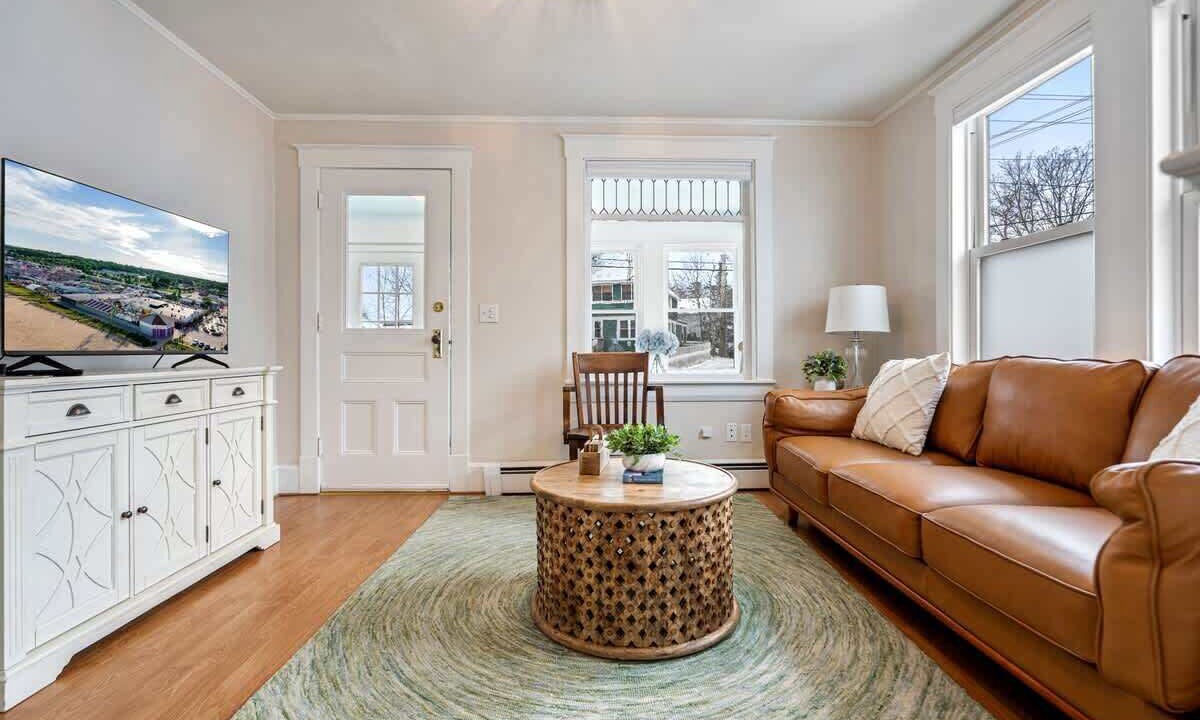 Photo of Livingroom in Old Orchard Beach