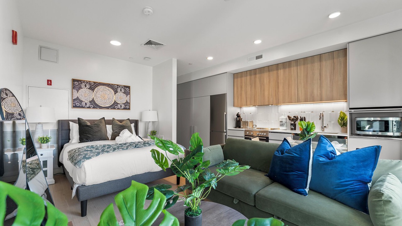 Photo of Bedroom in D Street - West Broadway