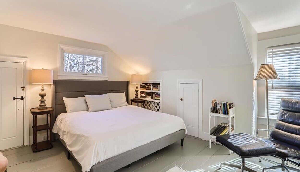 Photo of Bedroom in West Tisbury