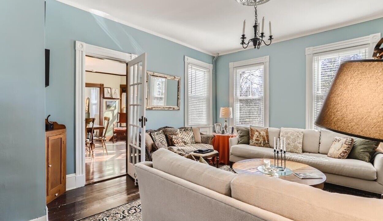 Photo of Livingroom in West Tisbury