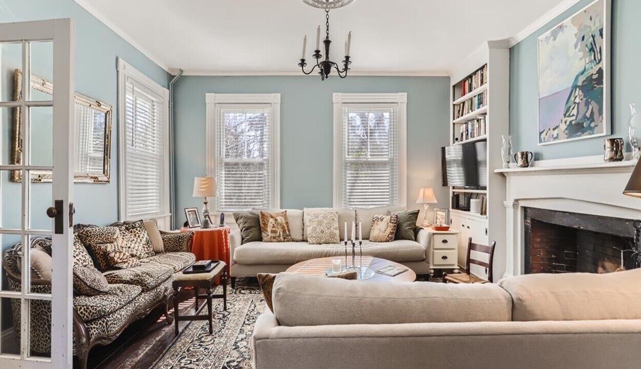 Photo of Livingroom in West Tisbury