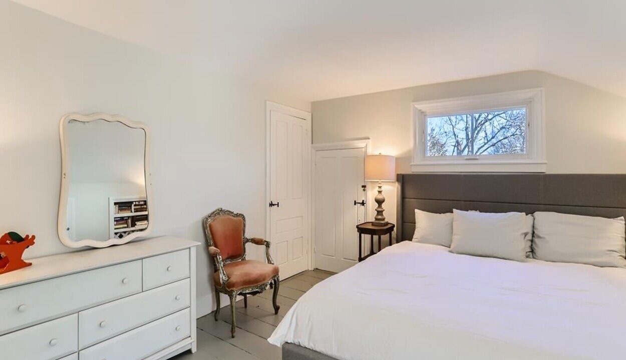 Photo of Bedroom in West Tisbury