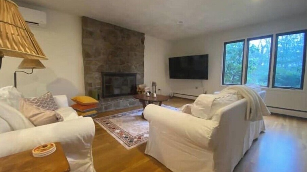 Photo of Livingroom in Dartmouth