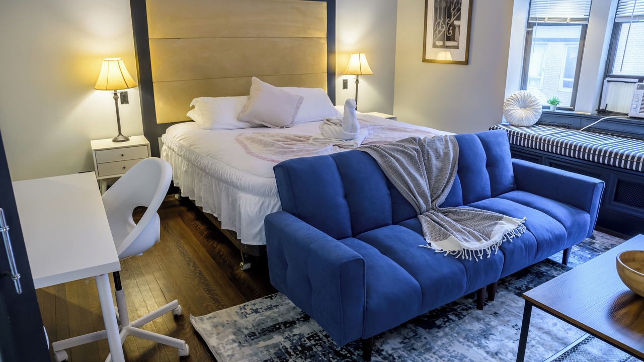 Photo of Bedroom in Midtown