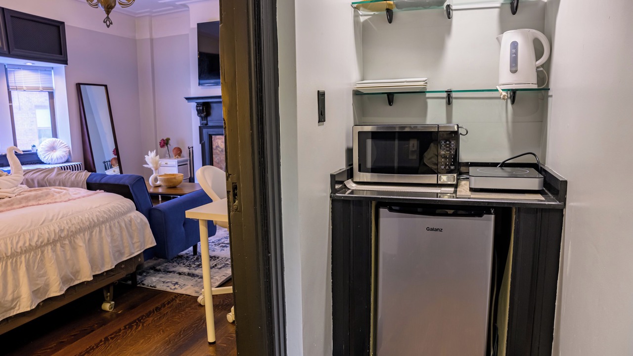 Photo of Bedroom in Midtown
